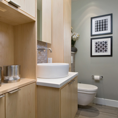 Small Modern Ensuite